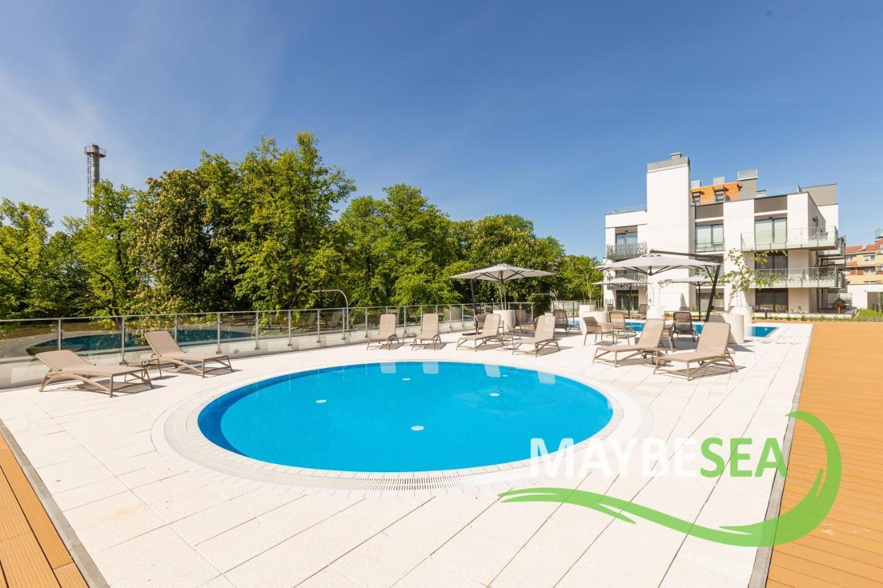 Maybesea Nadmorskie Tarasy A415 Kolobrzeg Exterior photo